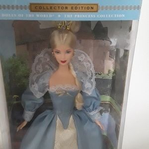 BARBIE Princess of the Danish Court™ Barbie NIB